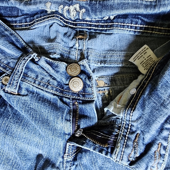 Wallflower Jeans - Picture 4 of 4